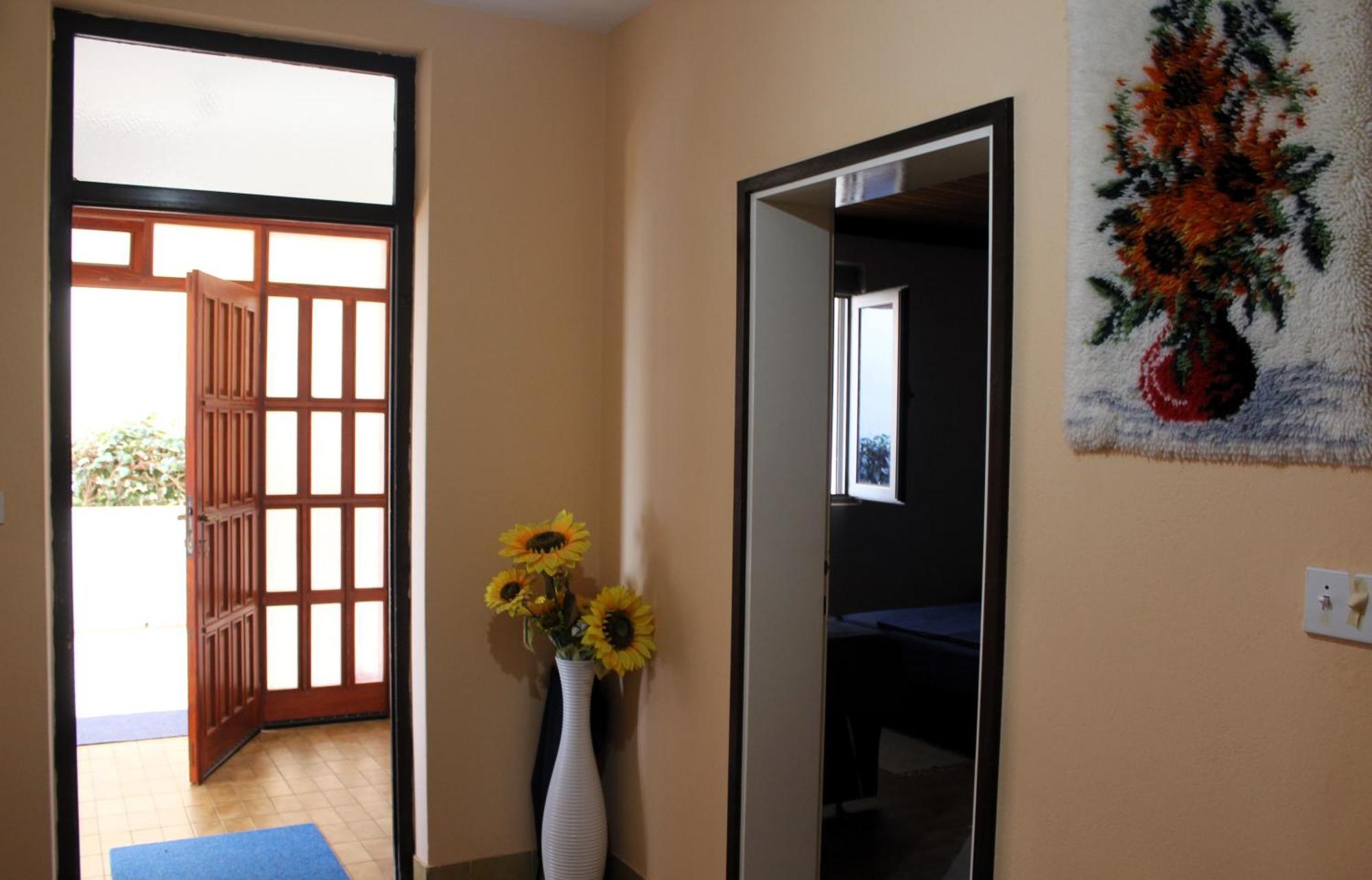 Apartments Olga Ulcinj Ngoại thất bức ảnh